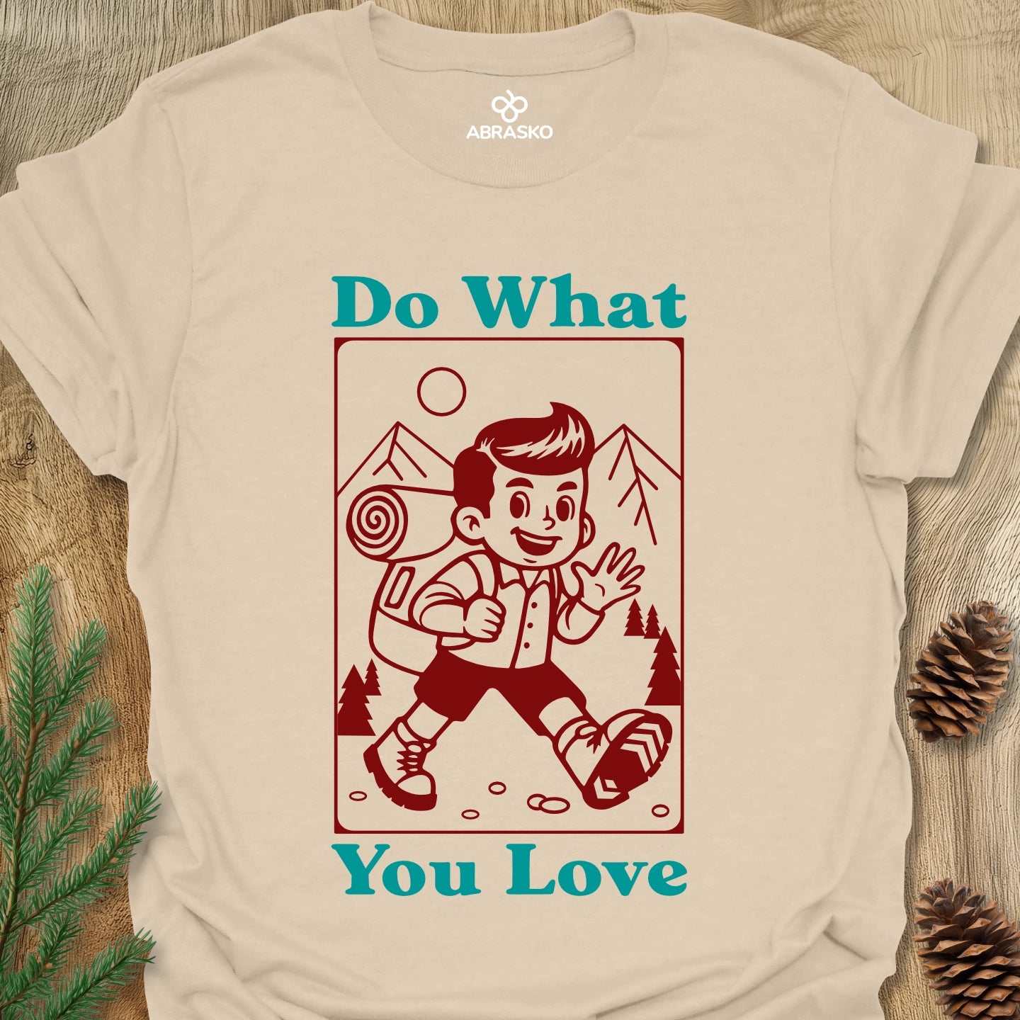 Love Hiking Guy Tee